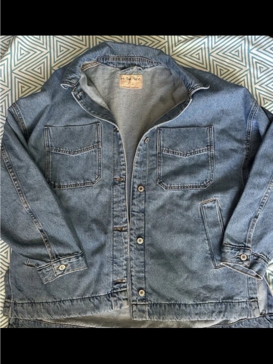 Free People Jackets & Blazers - FREE PEOPLE Madison City Denim Jacket- Medium Blue